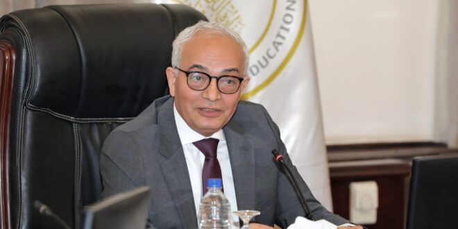 الدكتور رضا حجازي وزير التربية والتعليم
